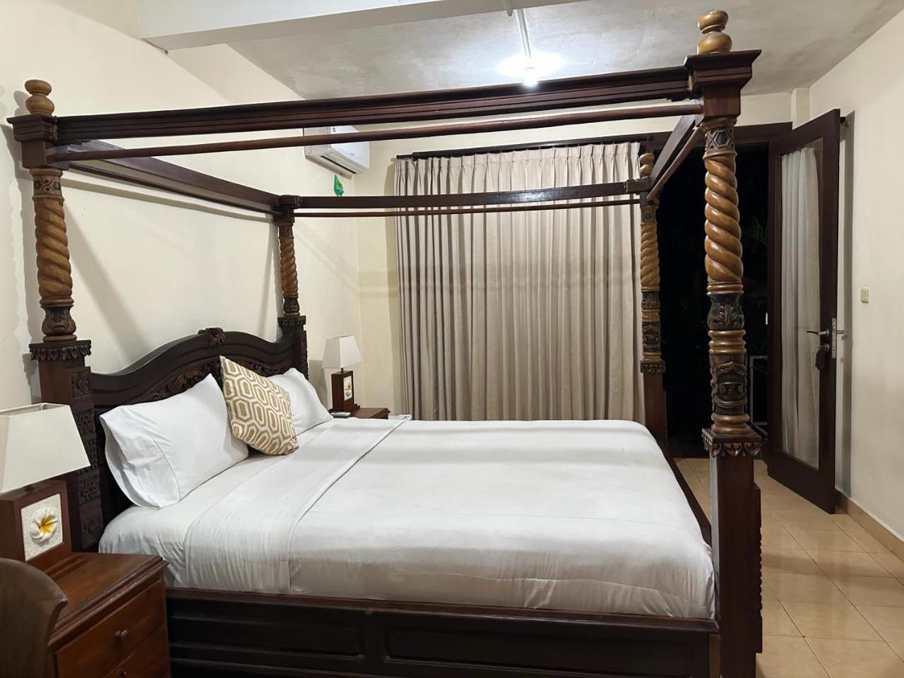 Mai Malu Apartment Pulukan Bagian luar foto